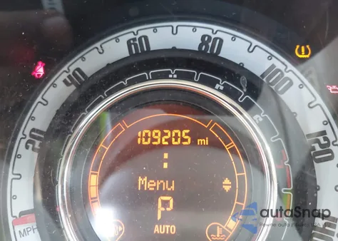 2013 Fiat 500 Lounge z USA, uszkodzony, nr VIN 3C3CFFCR0DT574247